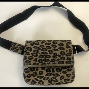 MAXX NEW YORK waist bag